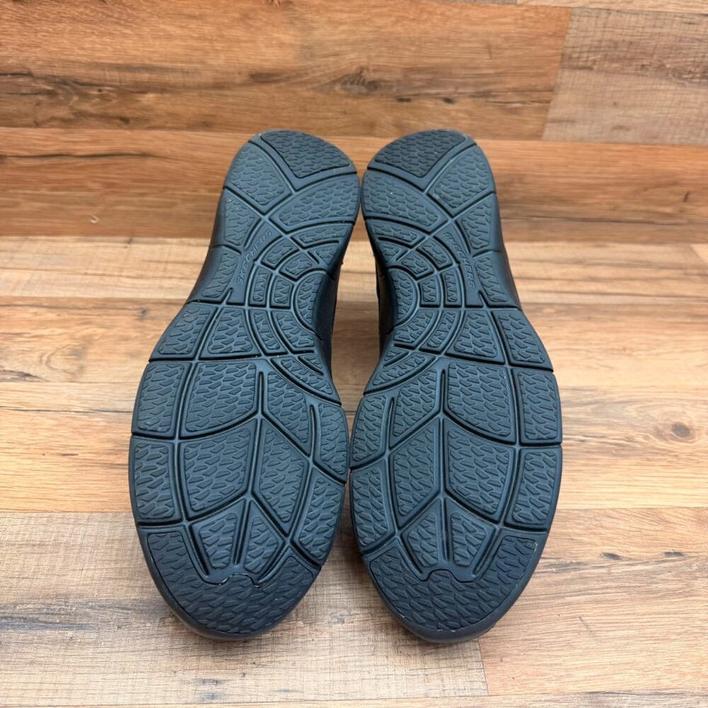 Skechers size 10 Arch Fit Refine - Her Best sneakers - Picture 3 of 7
